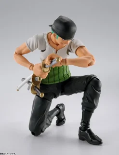 Bandai S.H. Figuarts One Piece Roronoa Zoro Romance Dawn