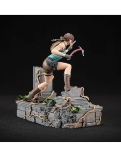 Dark Horse Tomb Raider Lara Croft