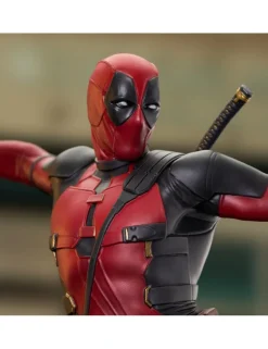 Diamond Select Toys Marvel Gallery Deadpool & Wolverine Deadpool