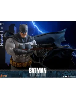 Hot Toys DC Comics Masterpiece Batman The Dark Knight Returns 1/6 Scale Collectible Figure