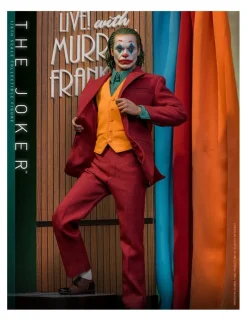 Hot Toys Joker 1/6 Scale Collectible Figure