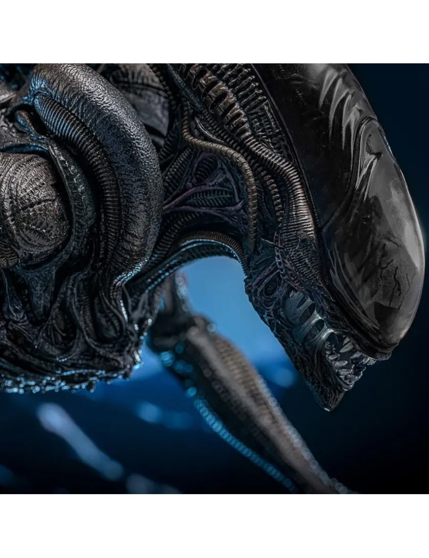 Hot Toys Movie Masterpiece Alien Romulus Scorched Xenomorph 1/6 Scale Collectible Figure