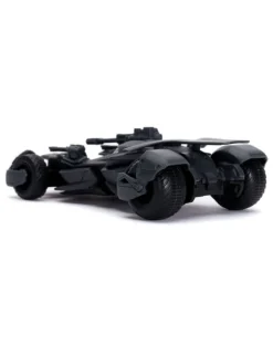 Jada Toys Diecast Model 1/32 Scale Justice League Batmobile with Figure