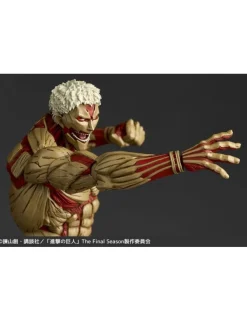 Kaiyodo Amazing Yamaguchi Revoltech Attack on Titan Armored Titan