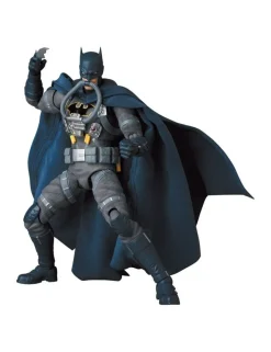 Medicom Toy MAFEX Batman Hush Stealth Jumper Batman