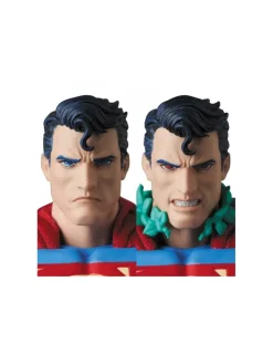 Medicom Toy MAFEX Batman Hush Superman