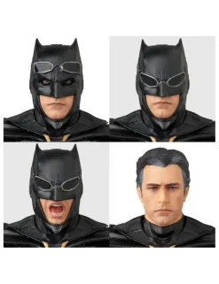 Medicom Toy MAFEX Zack Snyder's Justice League Batman Tactical Suit