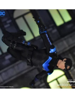 Mezco Toys The One 12 Collective Nightwing