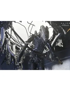 Neca Alien Romulus Suspended Lab Xenomorph XX121 Deluxe