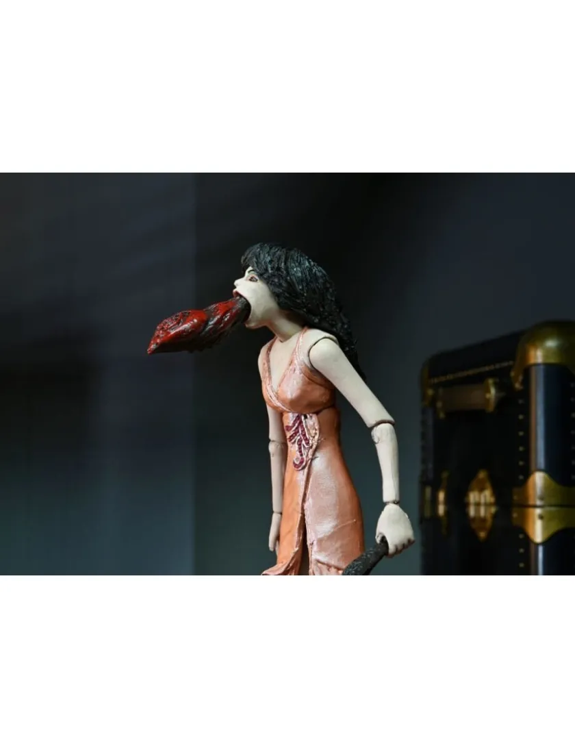Neca Puppet Master Leech Woman & Toulon's Puppet Case