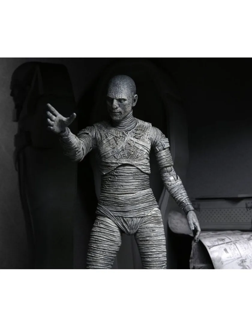 Neca Universal Monsters Ultimate The Mummy Black & White