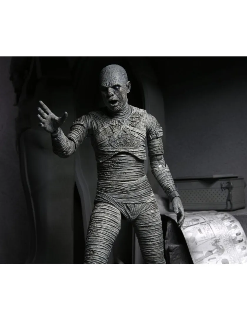 Neca Universal Monsters Ultimate The Mummy Black & White