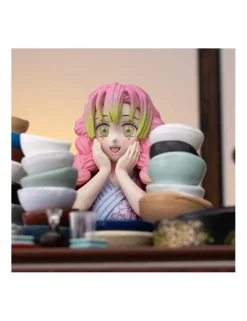 Sega Premium Perching Figure Demon Slayer Kimetsu no Yaiba Mitsuri Kanroji Swordsmith Village Arc